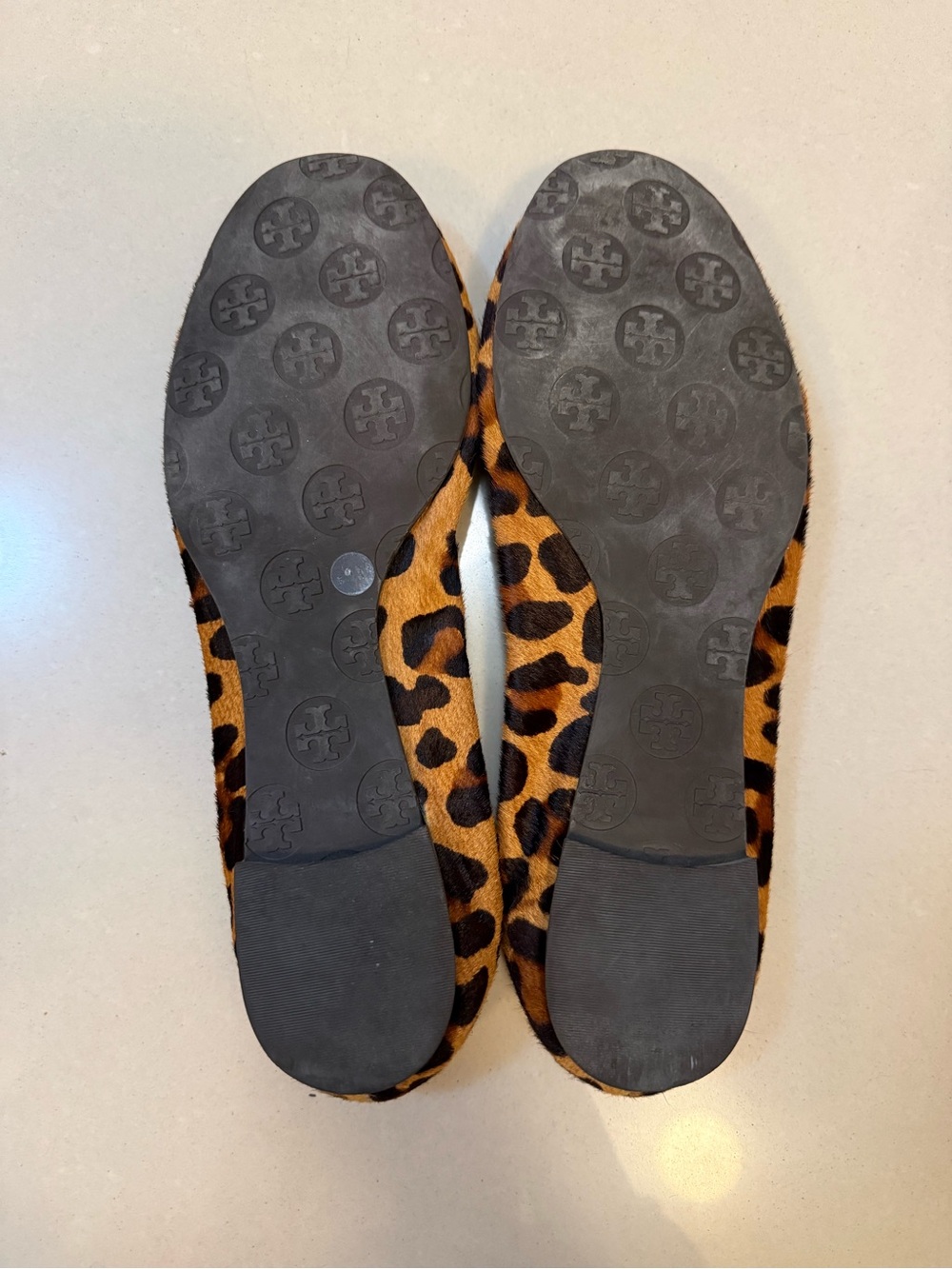 Tory Burch Leopard Print Reva Flats with Gold Logo - Picture 3 of 5